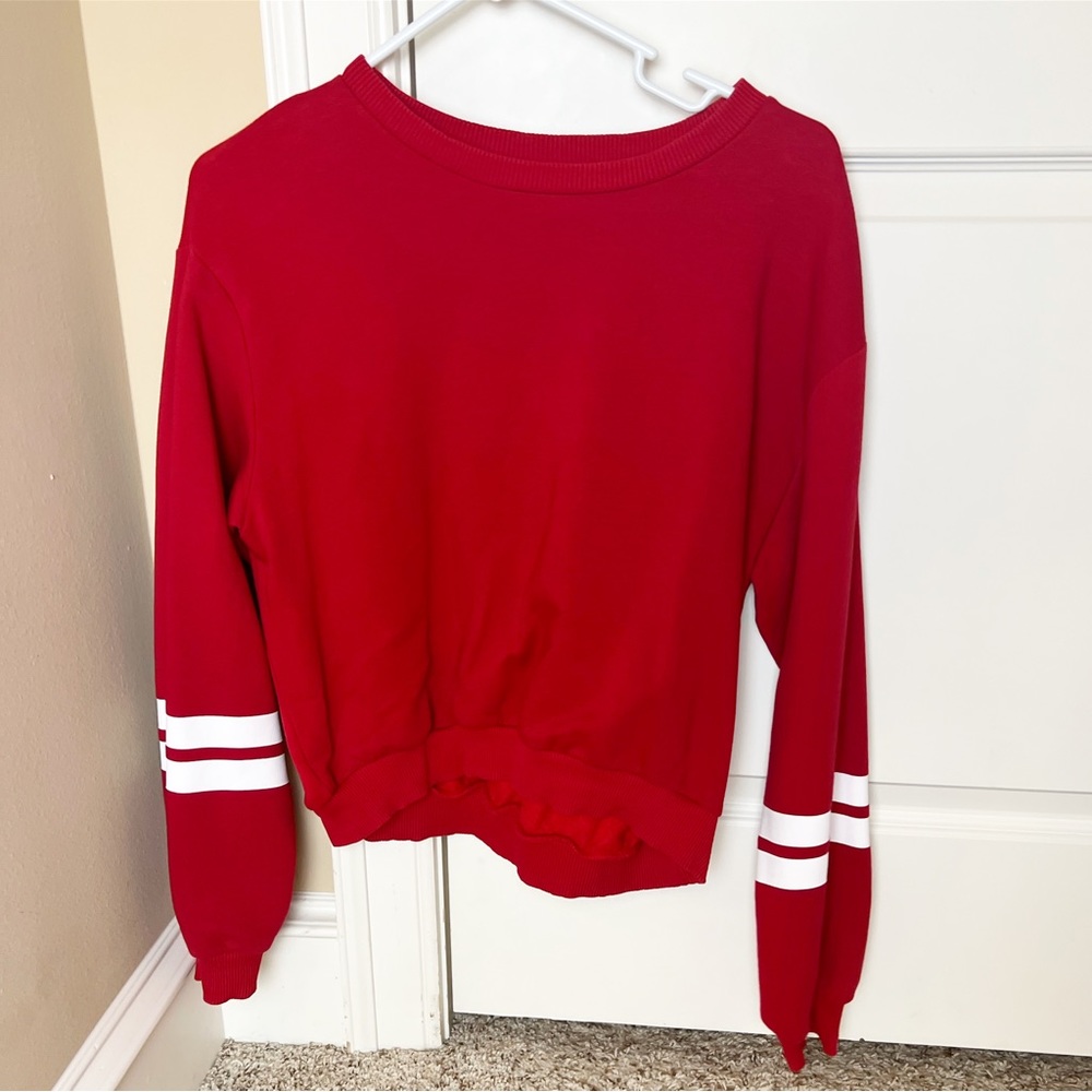 h&m red crop sweatshirt